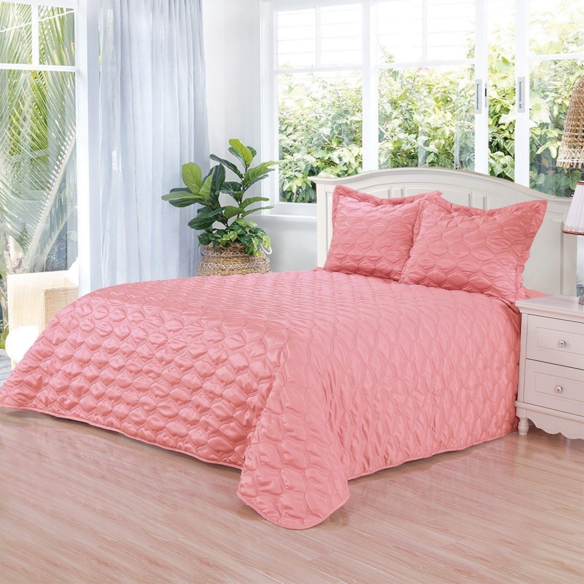 Покрывало с воланами