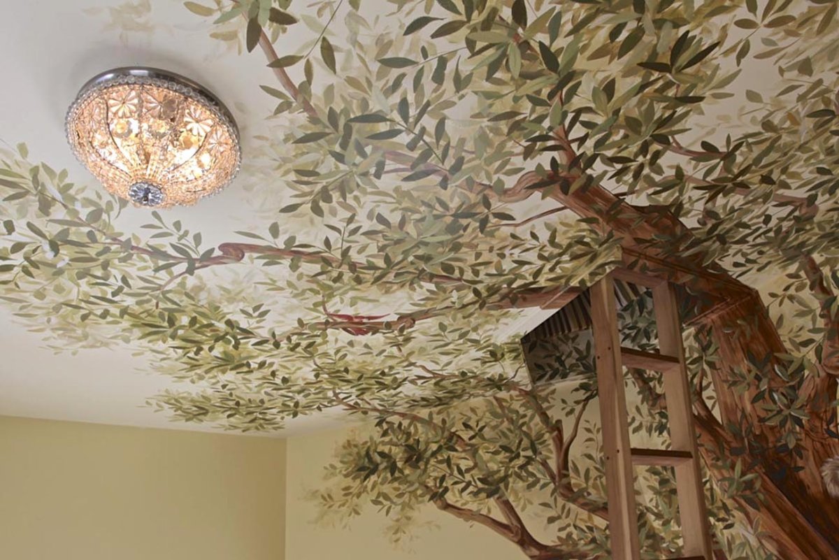 Разрисованный потолок