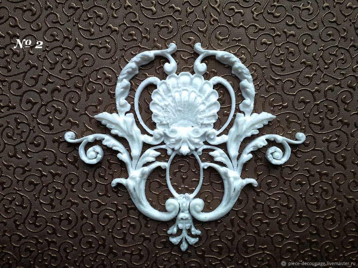 Цветы на мебели