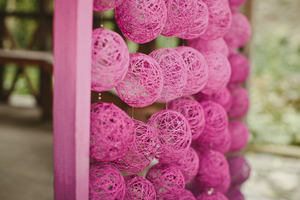 Шары из ниток для декора