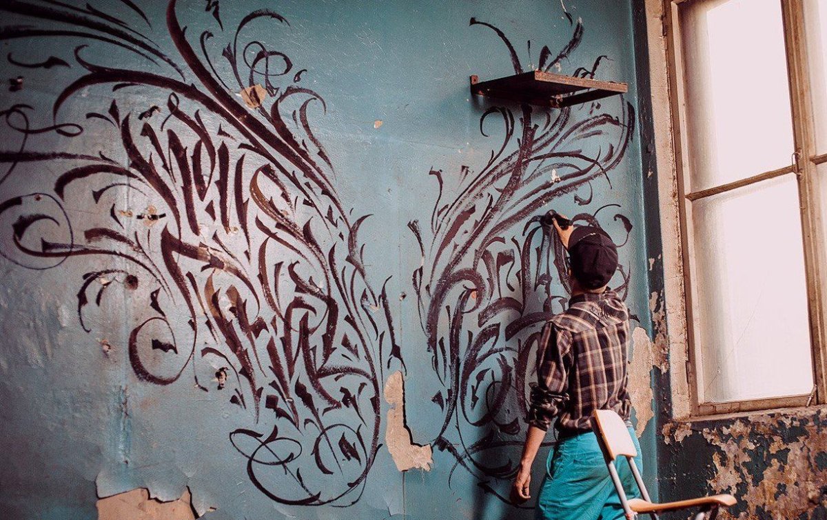 Роспись стен по трафарету