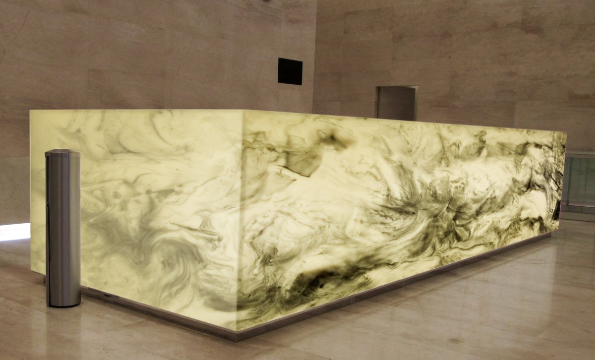 Панель из мрамора на стену