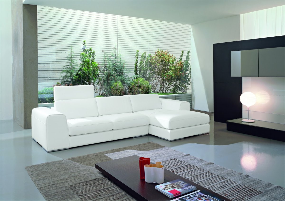 Современный белый диван