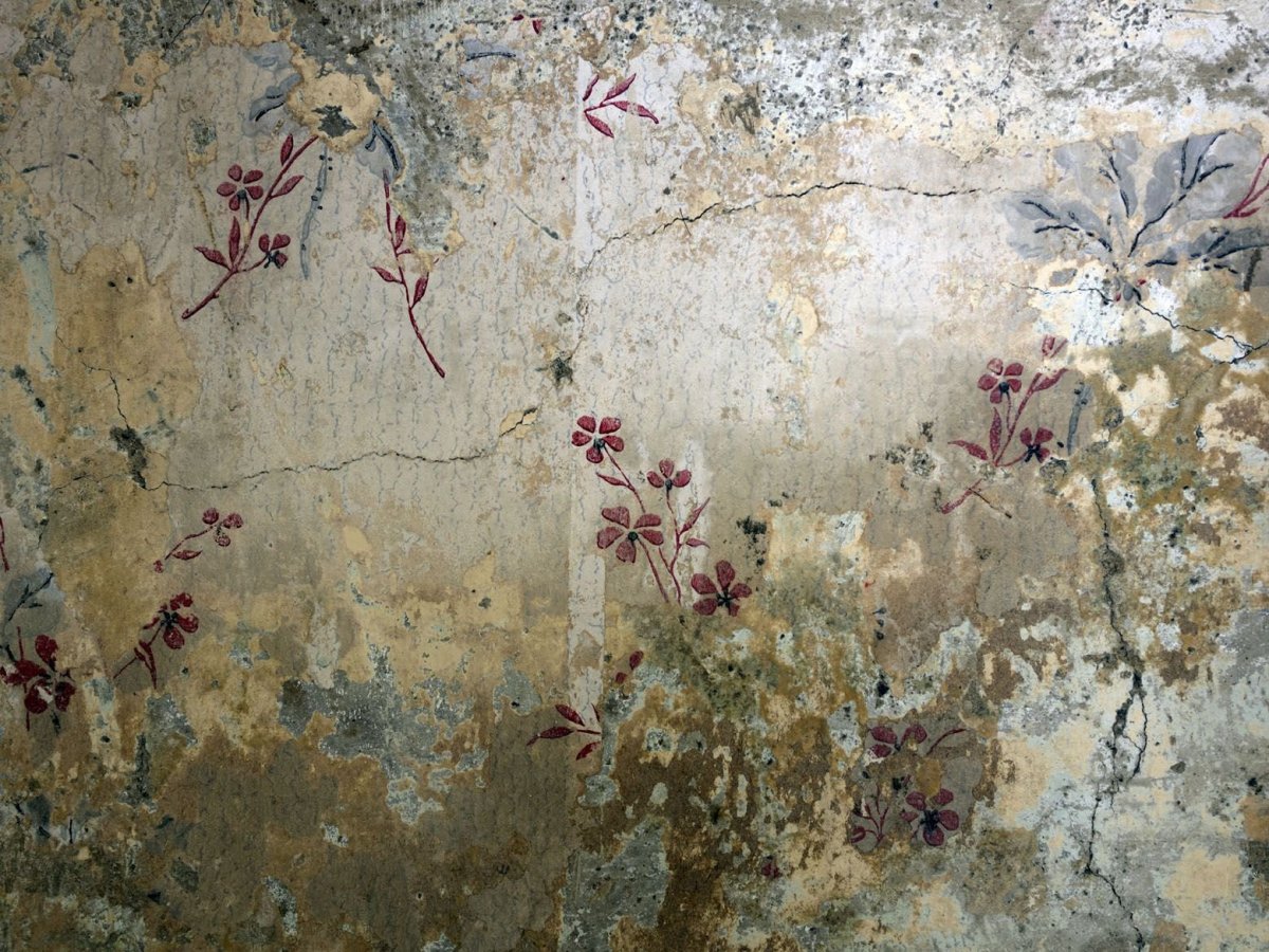 Фреска состаренная