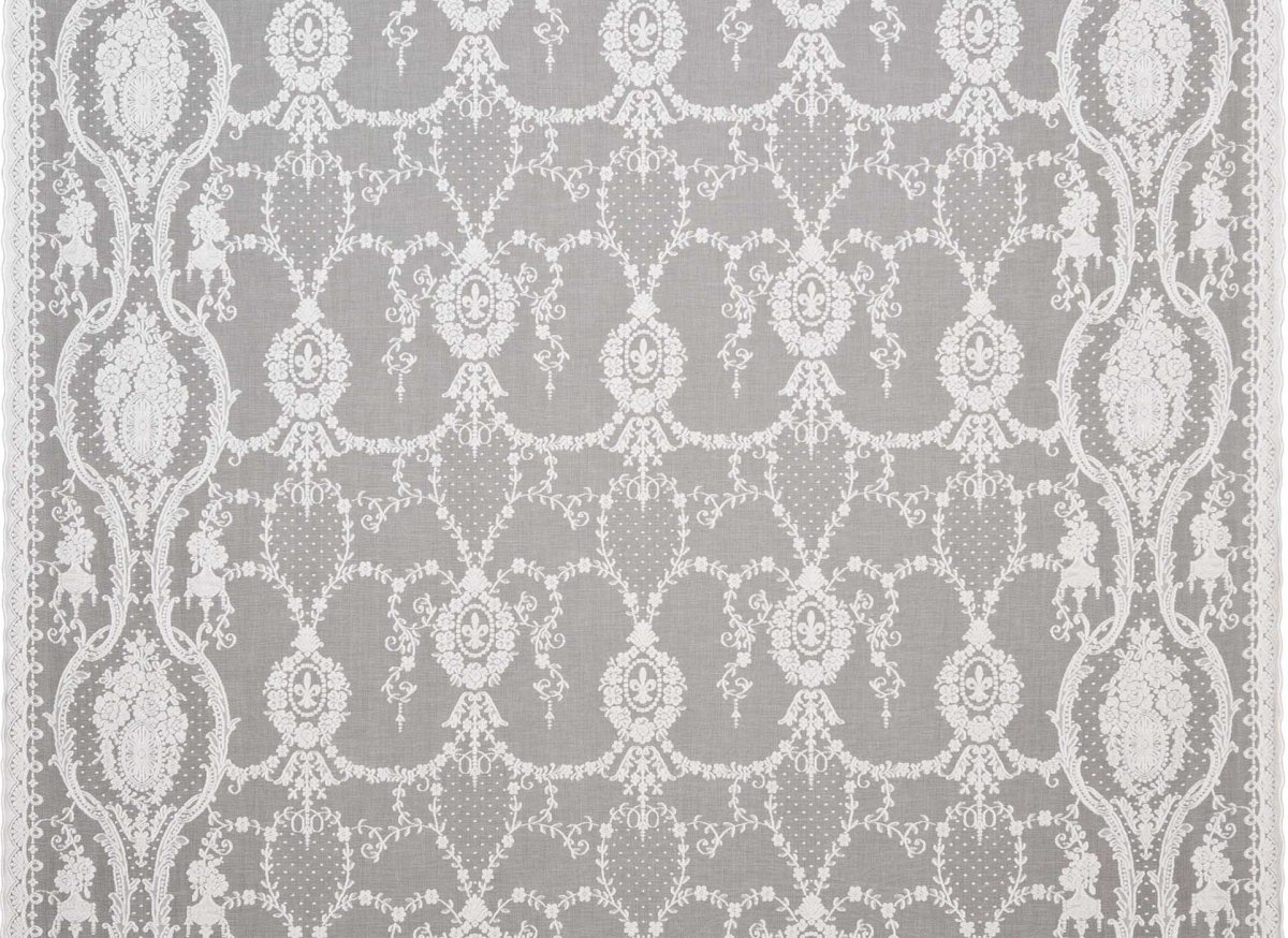 Серый узор на белом фоне