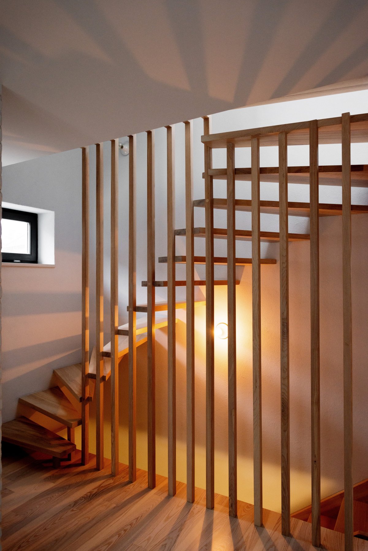 Ограждения для лестницы в таунхаус