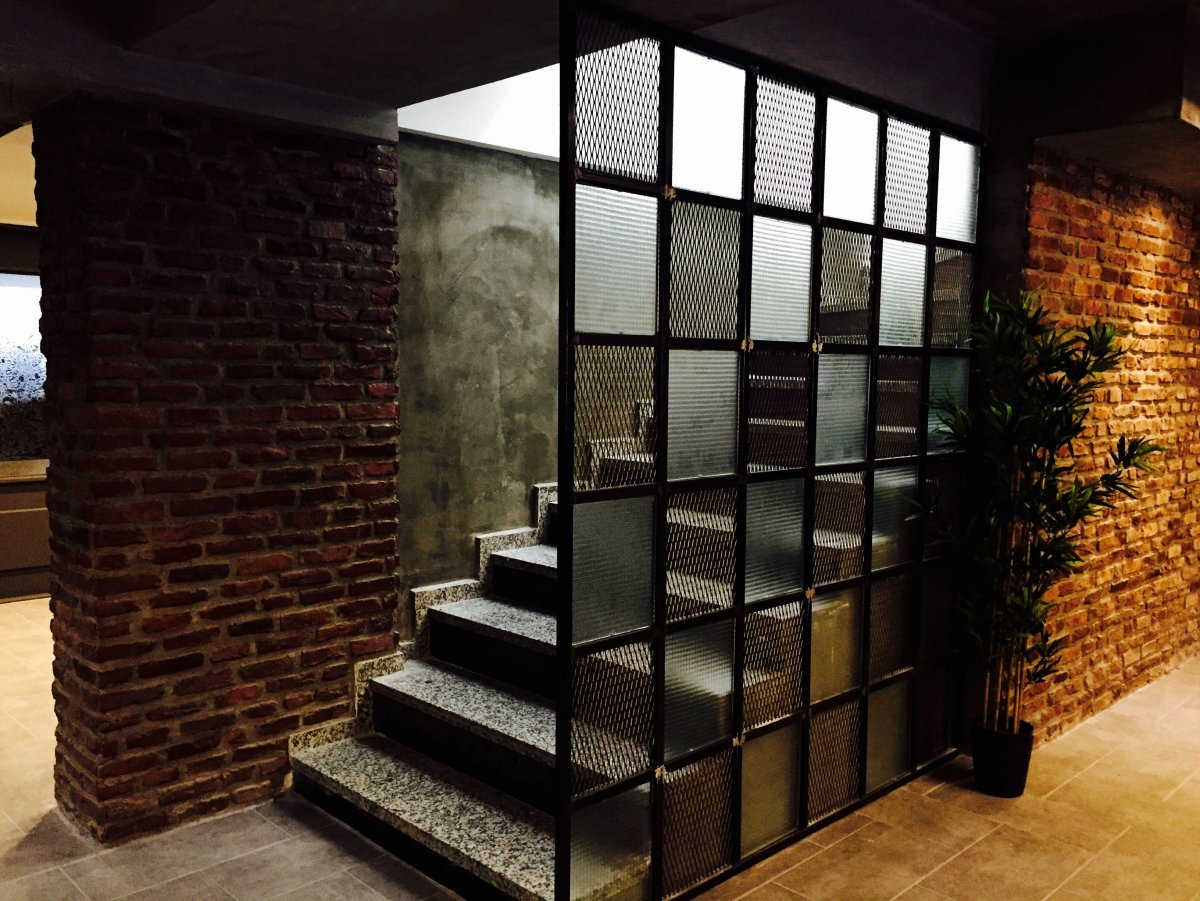 Лестница с рейками