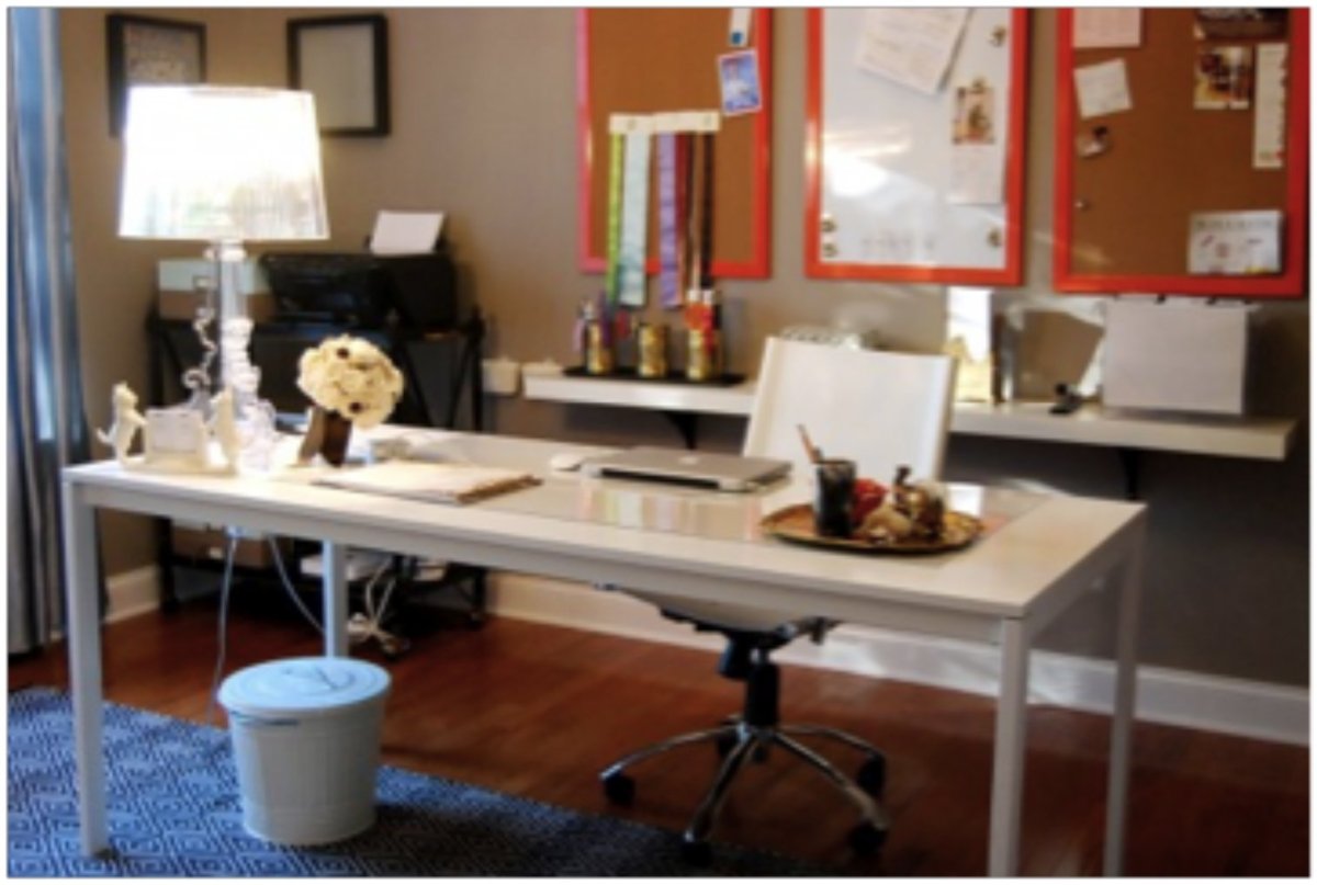 Стол модельера