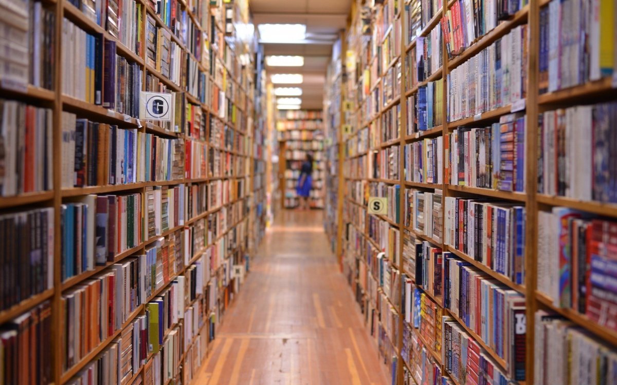 Полки для книг