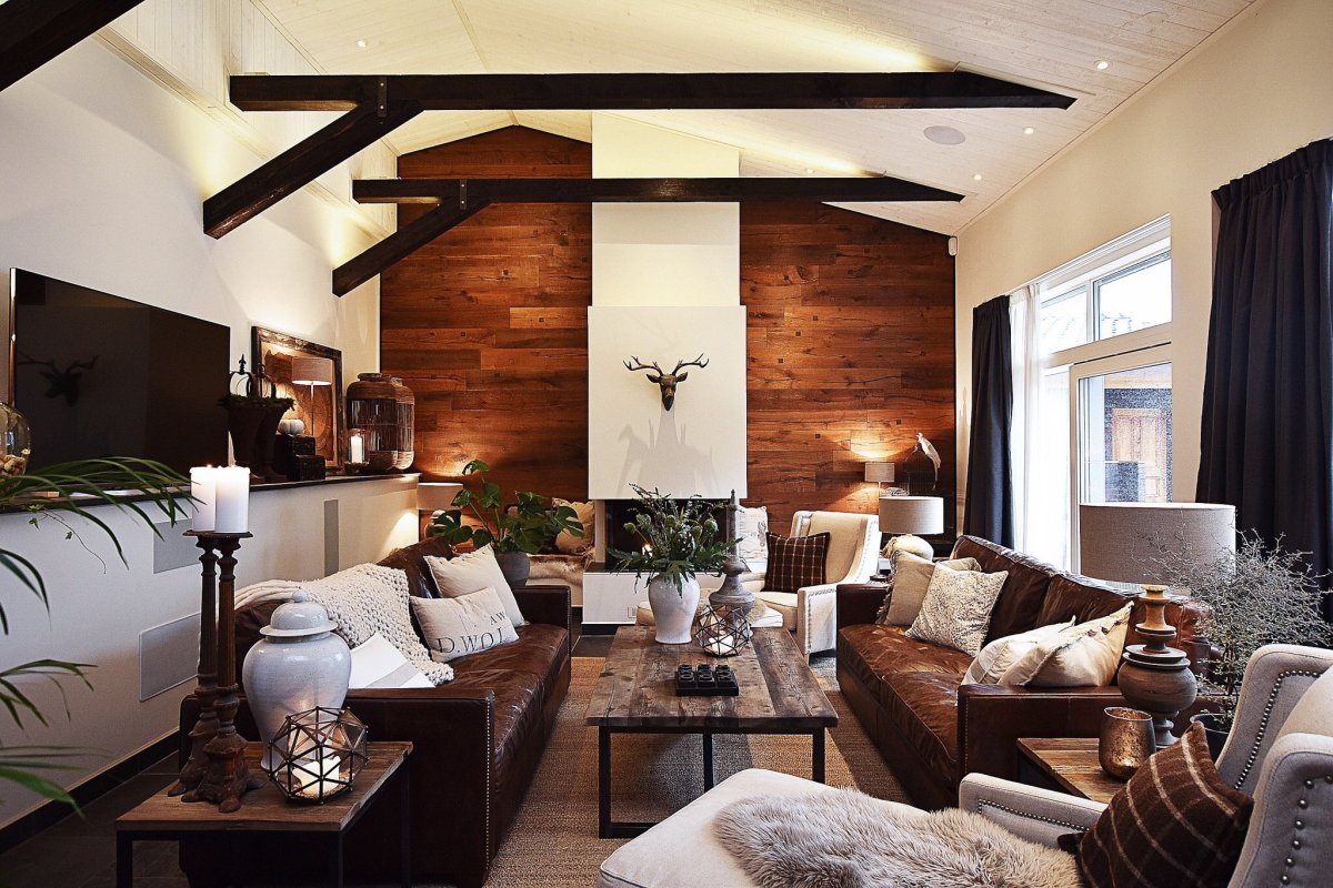 Отделка деревянного потолка