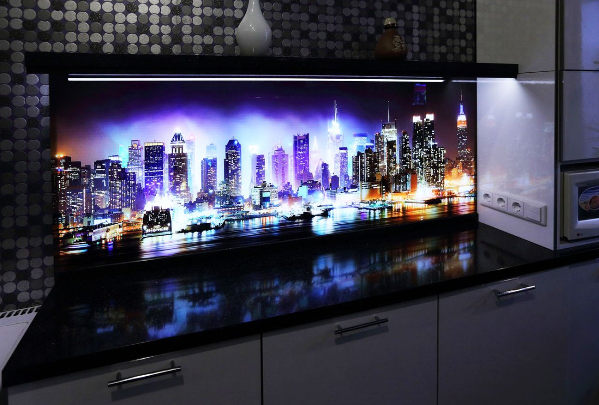 Стеклянный фартук