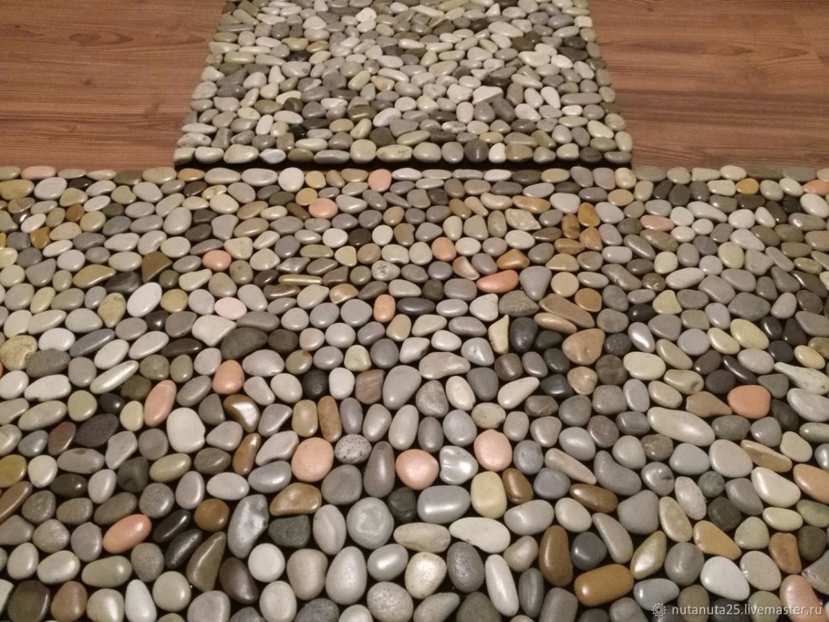 Галька в интерьере квартиры