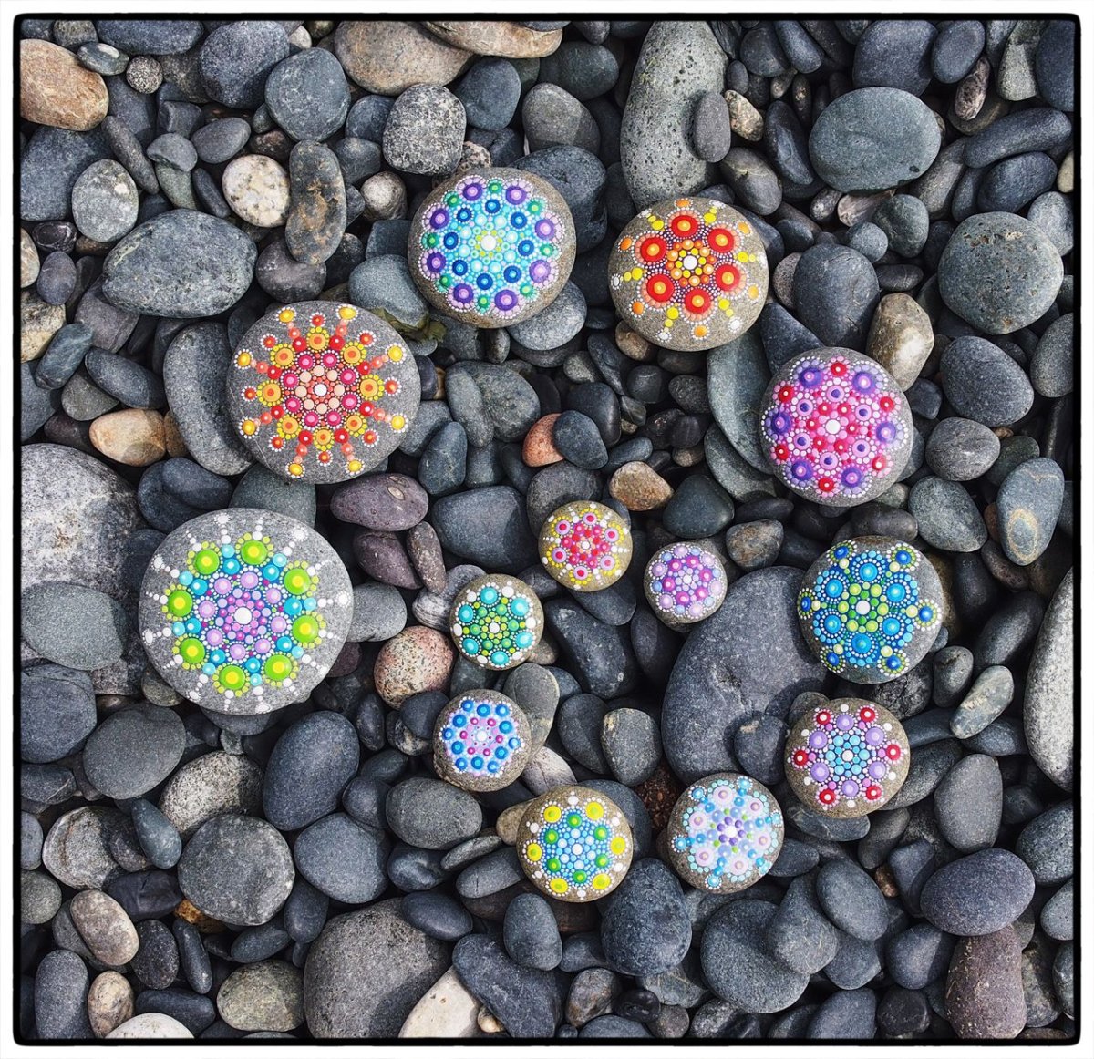 Изделия из морских камней