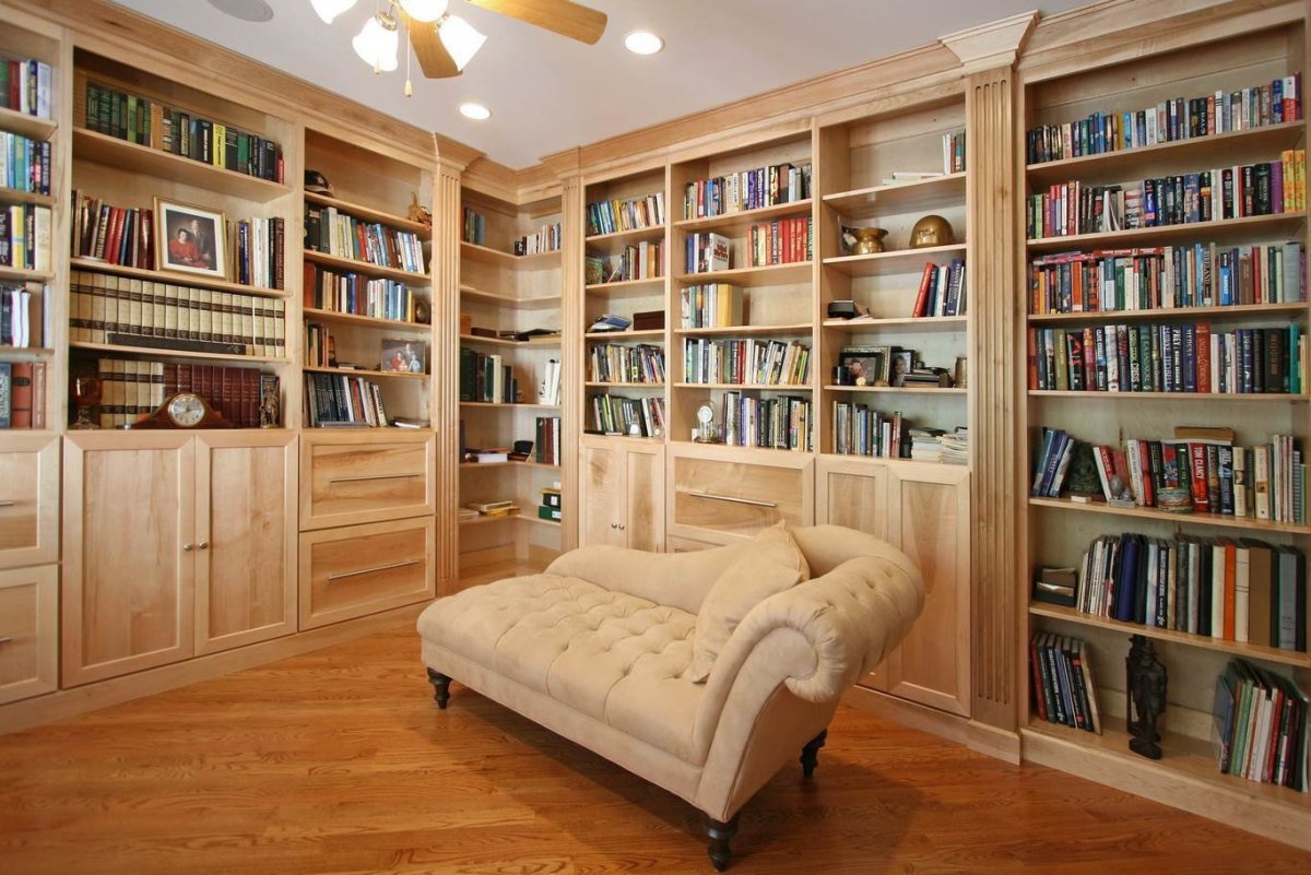 Книжный стеллаж до потолка