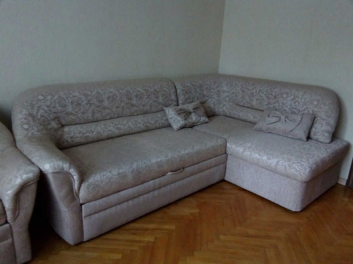 Перетянуть угловой диван