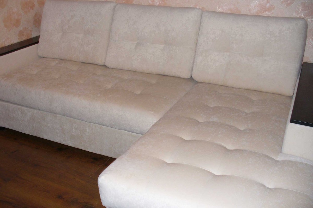 Перетянуть угловой диван