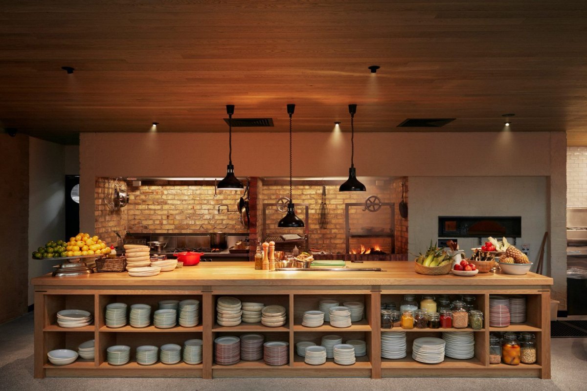 Ресторан с открытой кухней