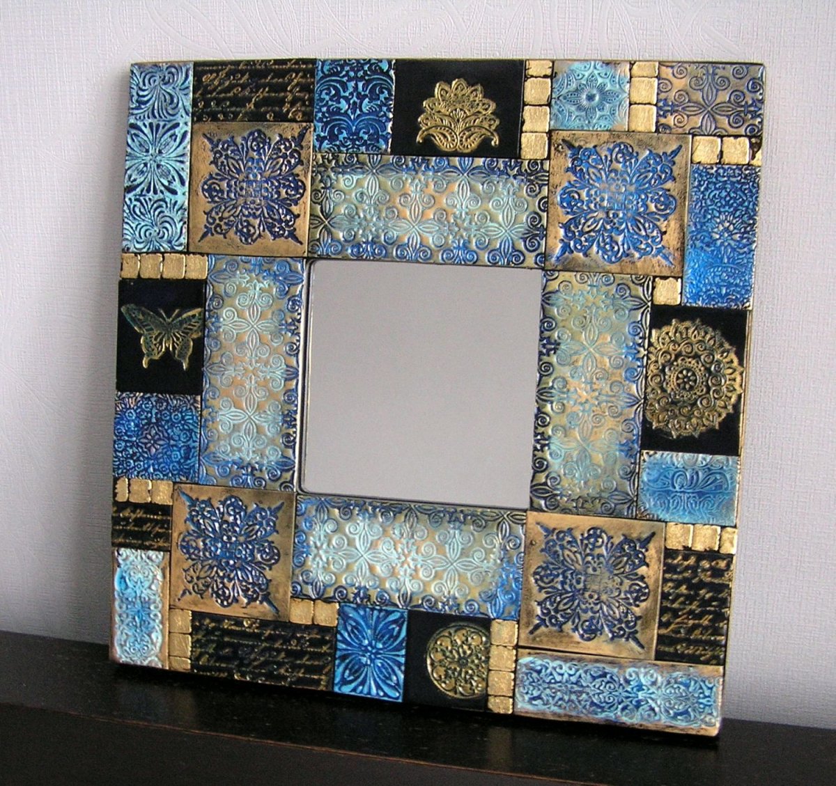 Мозаичная рама для зеркала