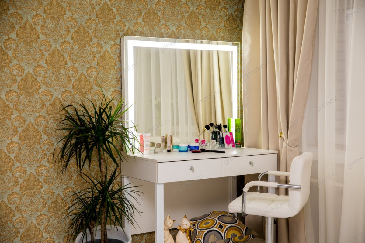 Туалетный столик встроенный в шкаф в спальню