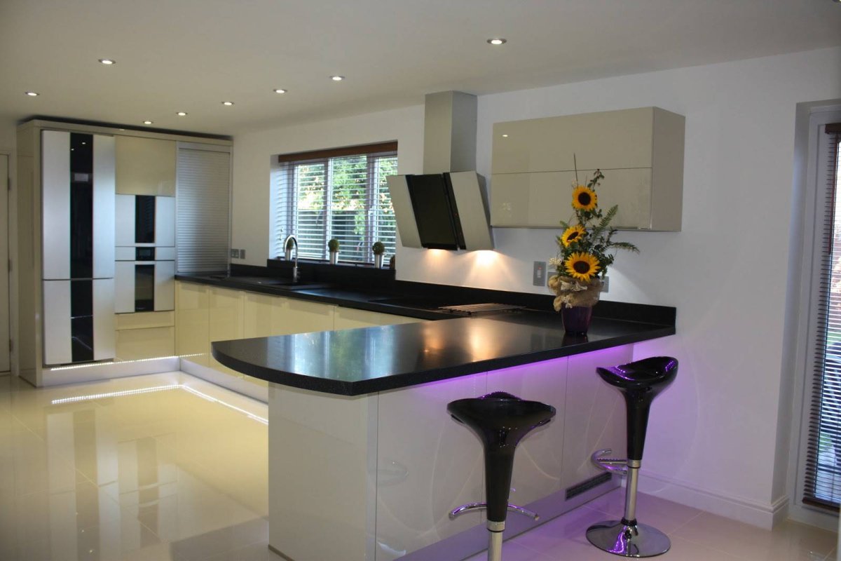 Барная стойка в интерьере