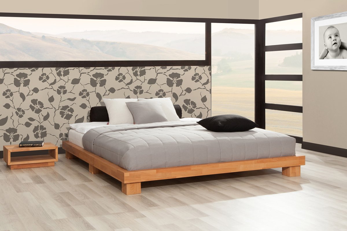 Застеленная кровать