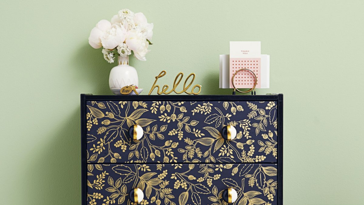 Декор мебели тканью