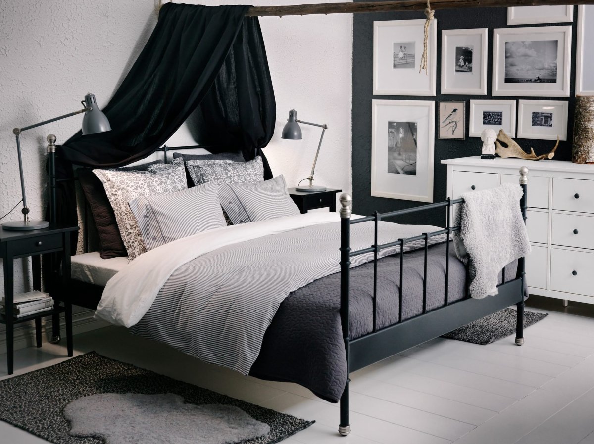 Тотал Блэк спальня