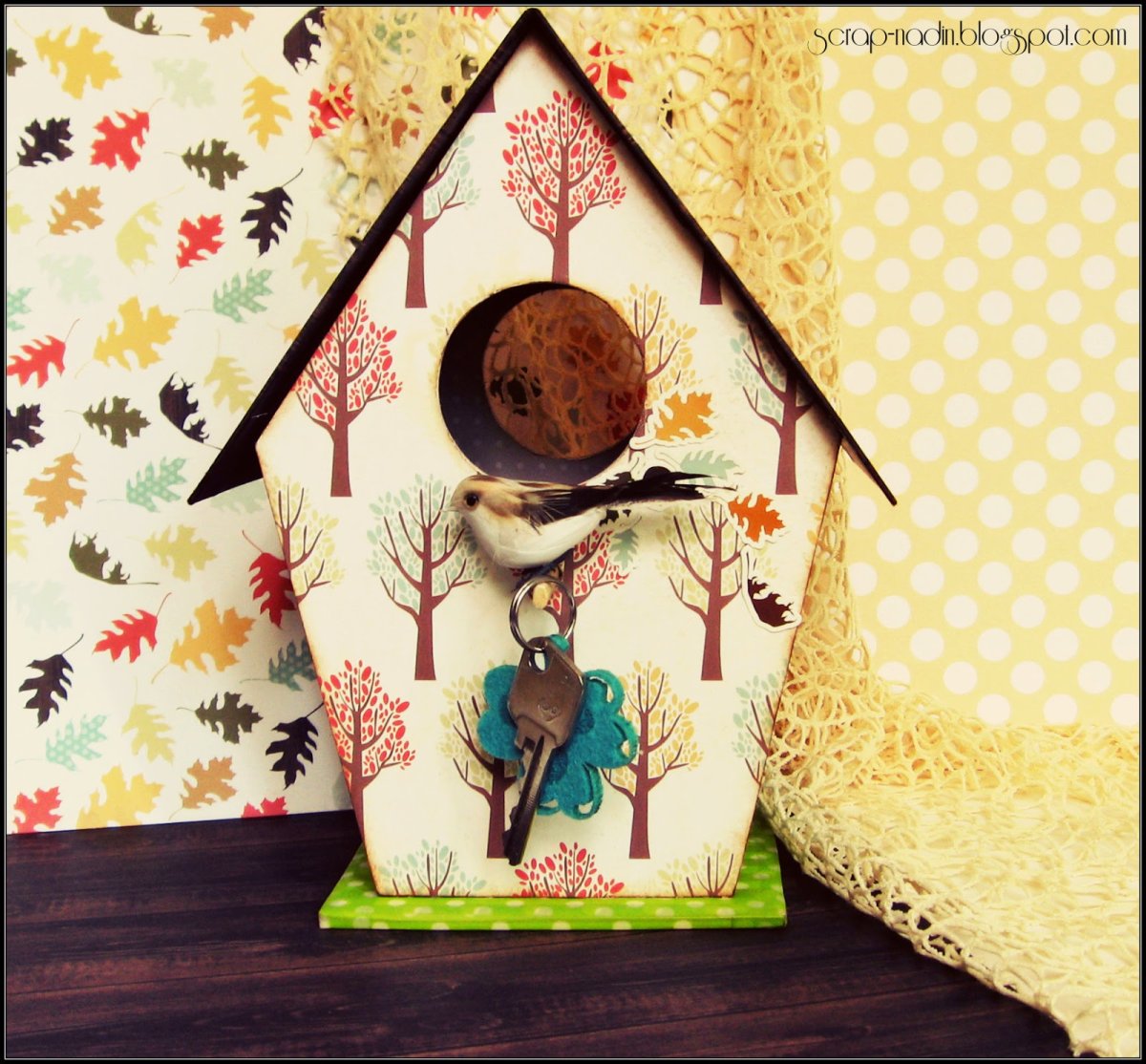 Скрапбукинг декор скворечника