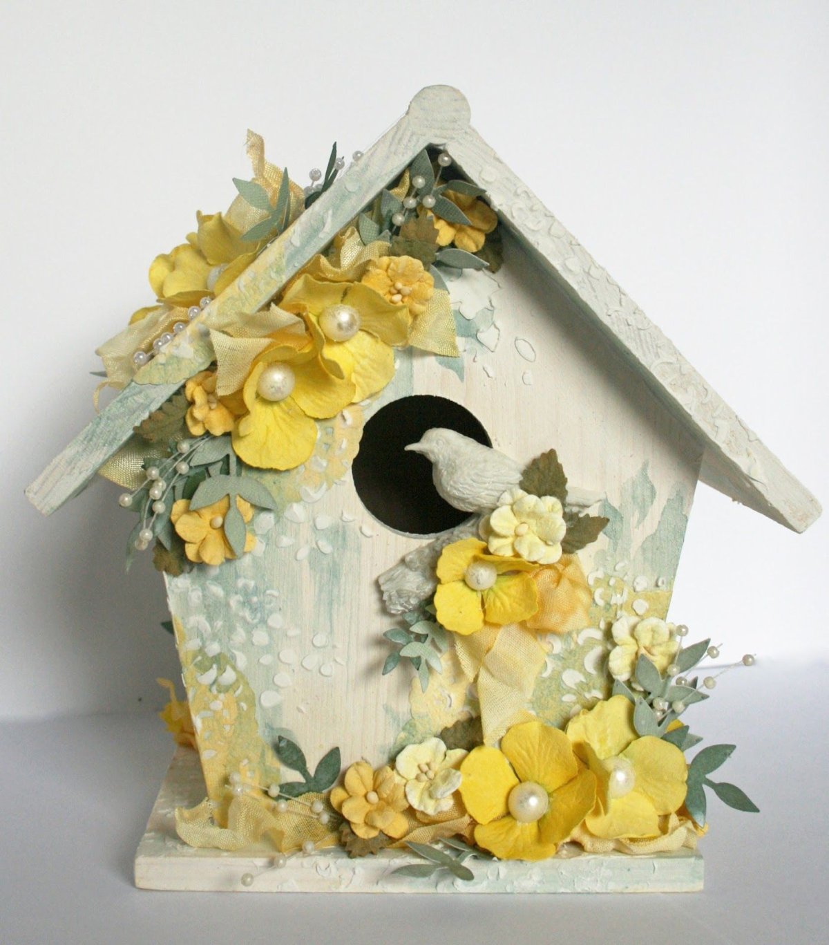 Необычные поделки Весна домик