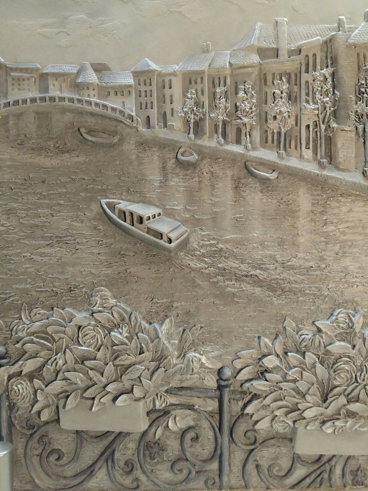 Венеция рельеф