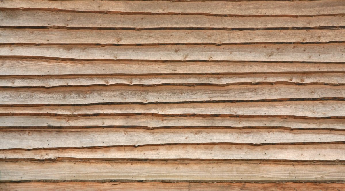 Деревянная доска необработанная