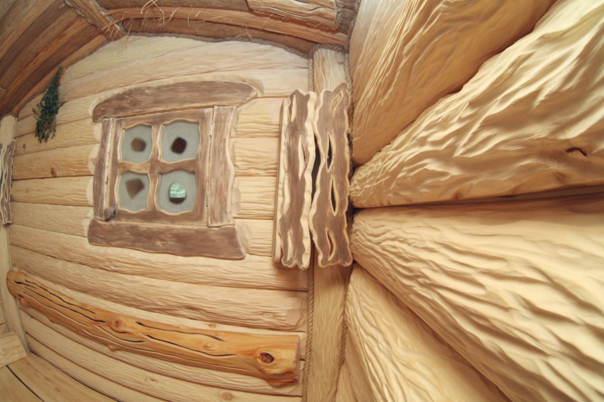 Отделка стен деревом