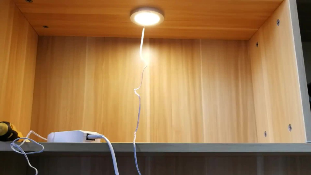 Светодиодная закарнизная подсветка штор