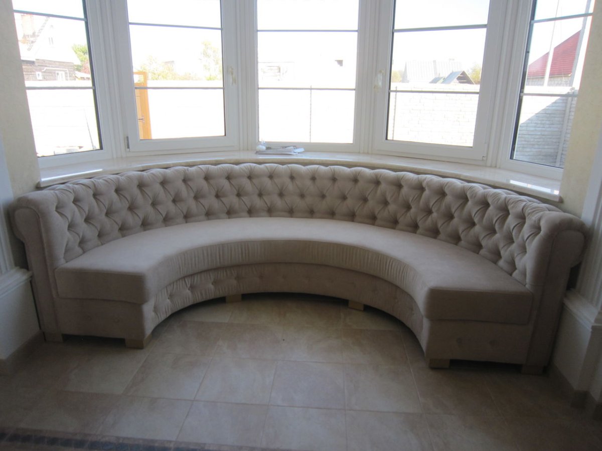 Эстетика полукруглый диван