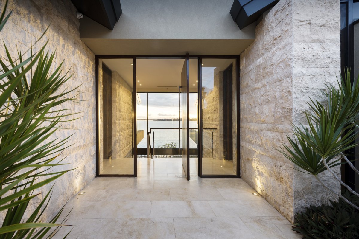 Каменный шпон под Оникс