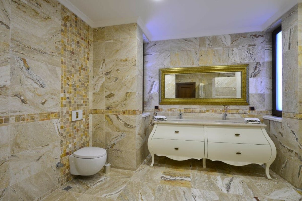 Керамогранит травертин интерьер Холл