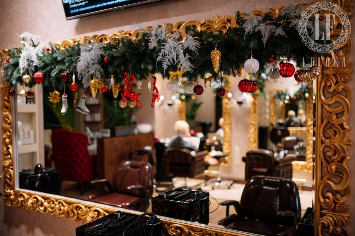 Украшение заведения на новый год