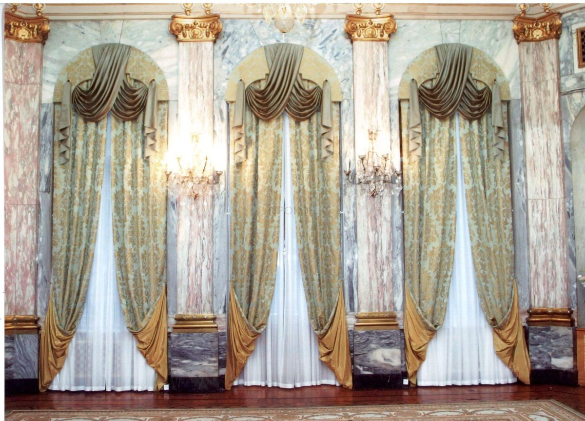 Шторы в стиле Ренессанс
