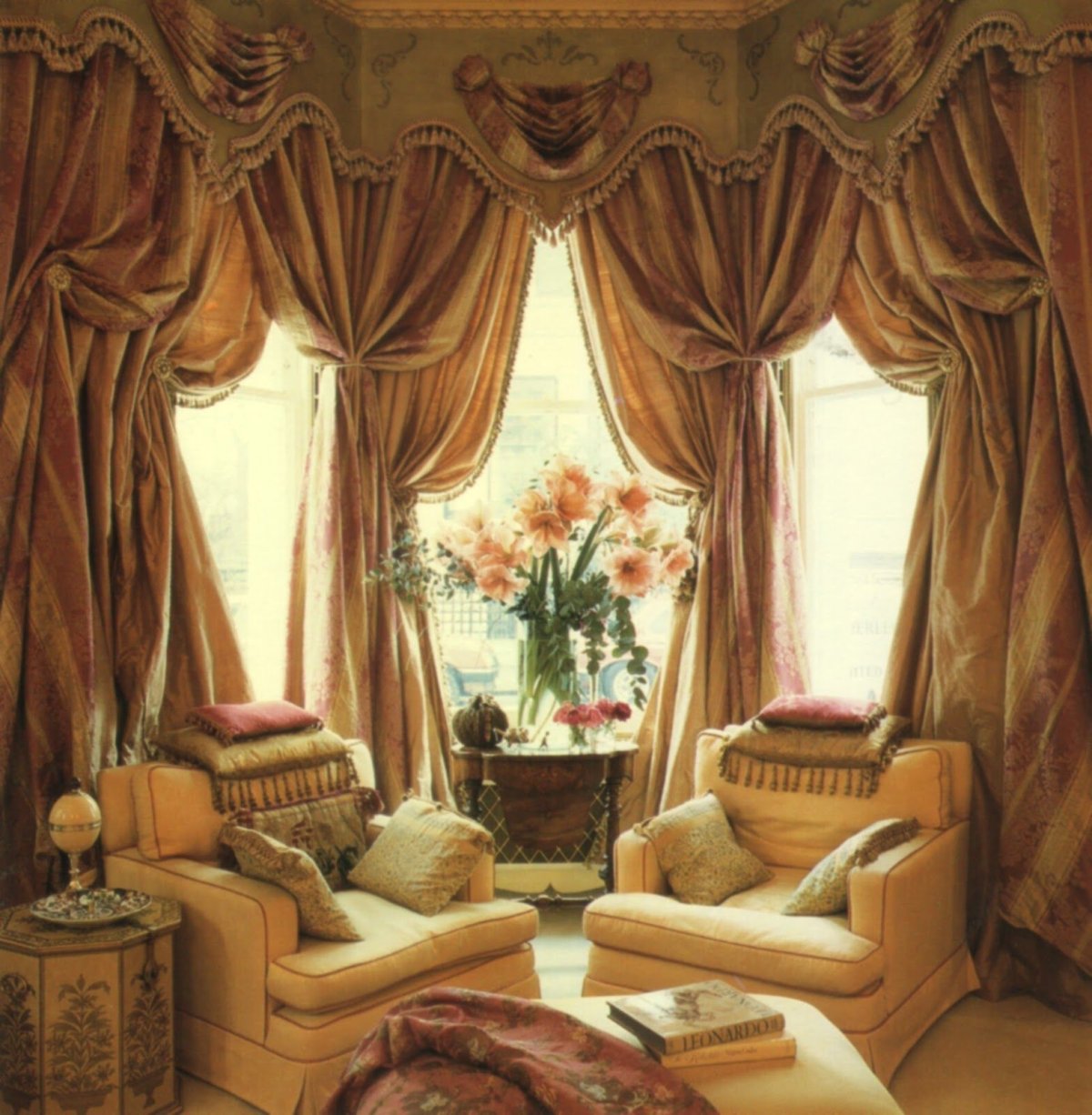 Шторы Барокко в интерьере