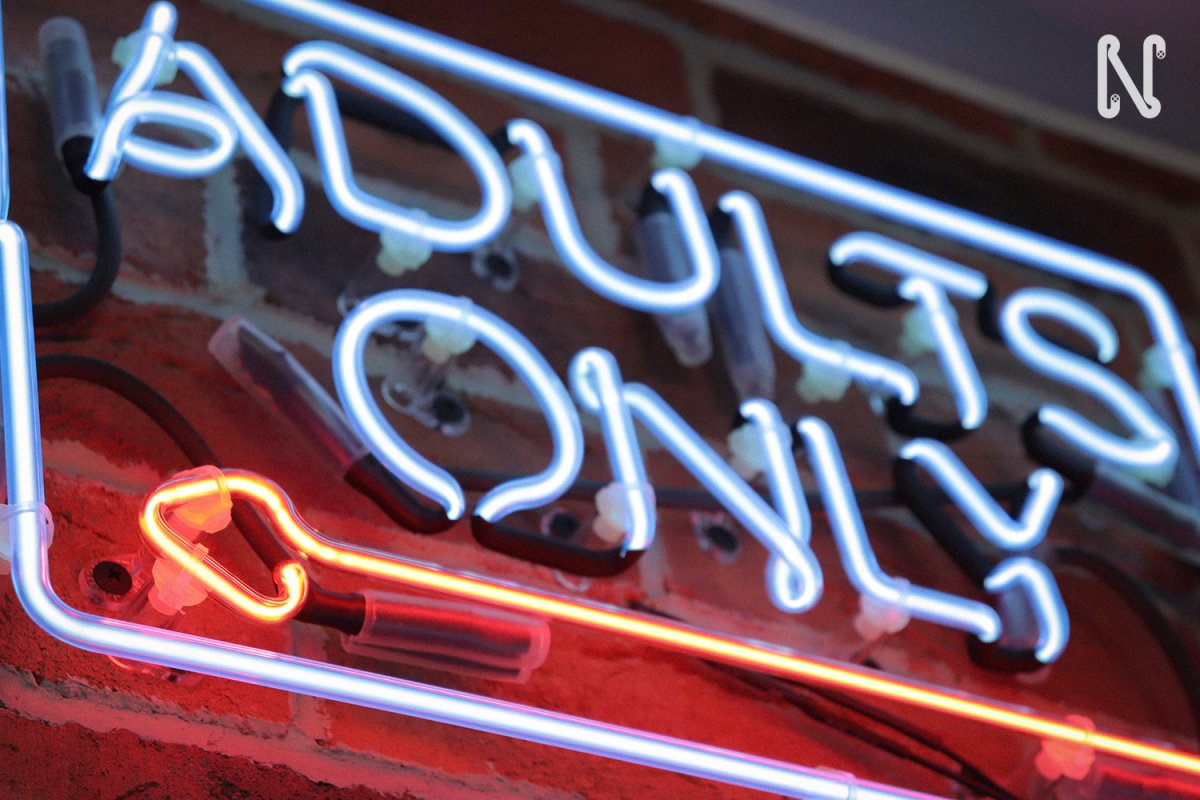 Неоновые вывески