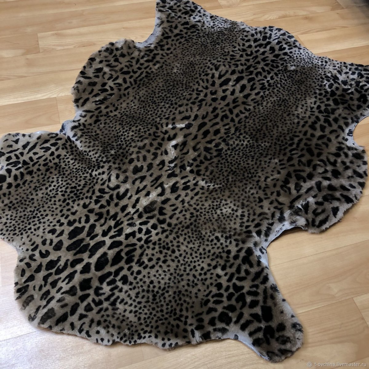 Шкура нестриженная овечья