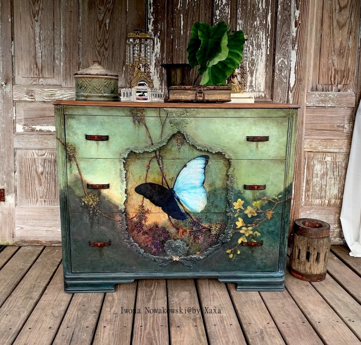 Разрисованная мебель акриловыми красками