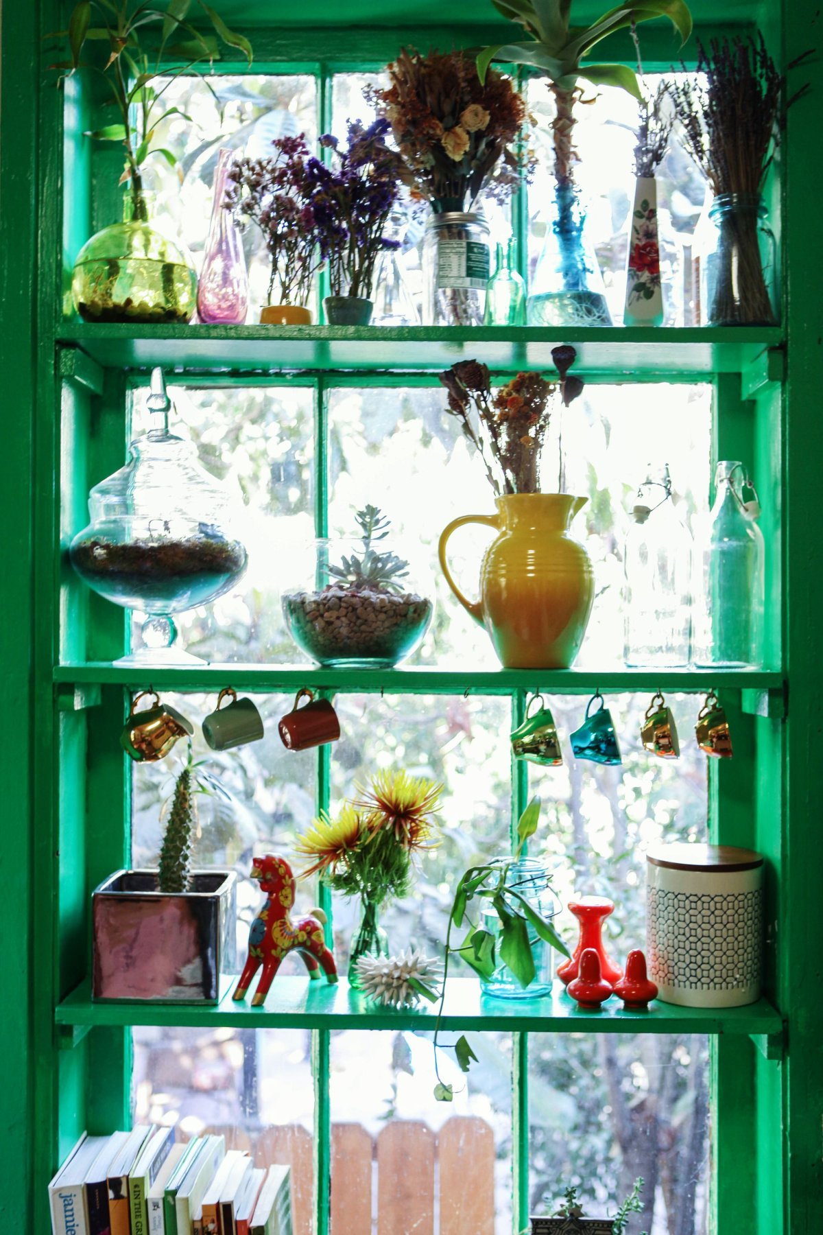 Стеллаж для цветов на подоконник