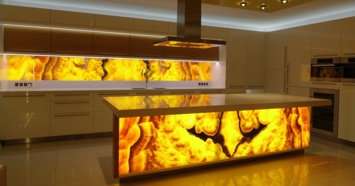 Сводчатый потолок каменный