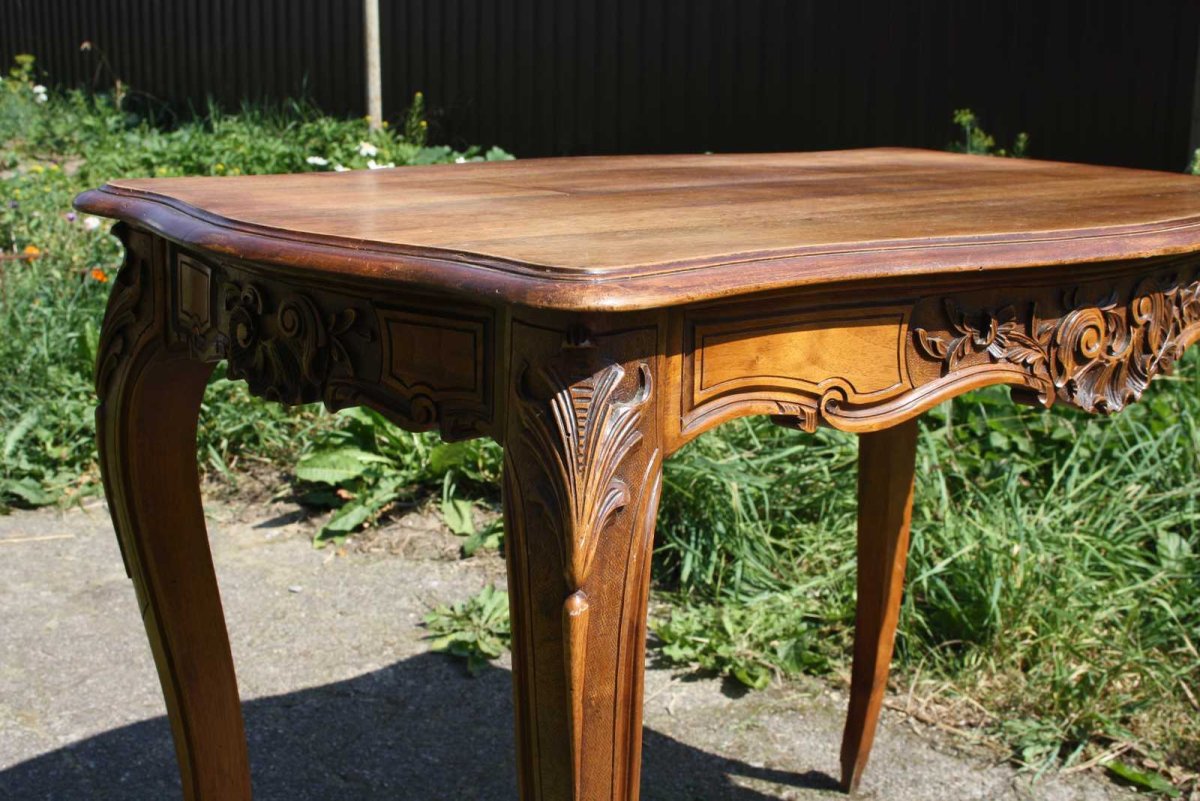 Стол в рустикальном стиле