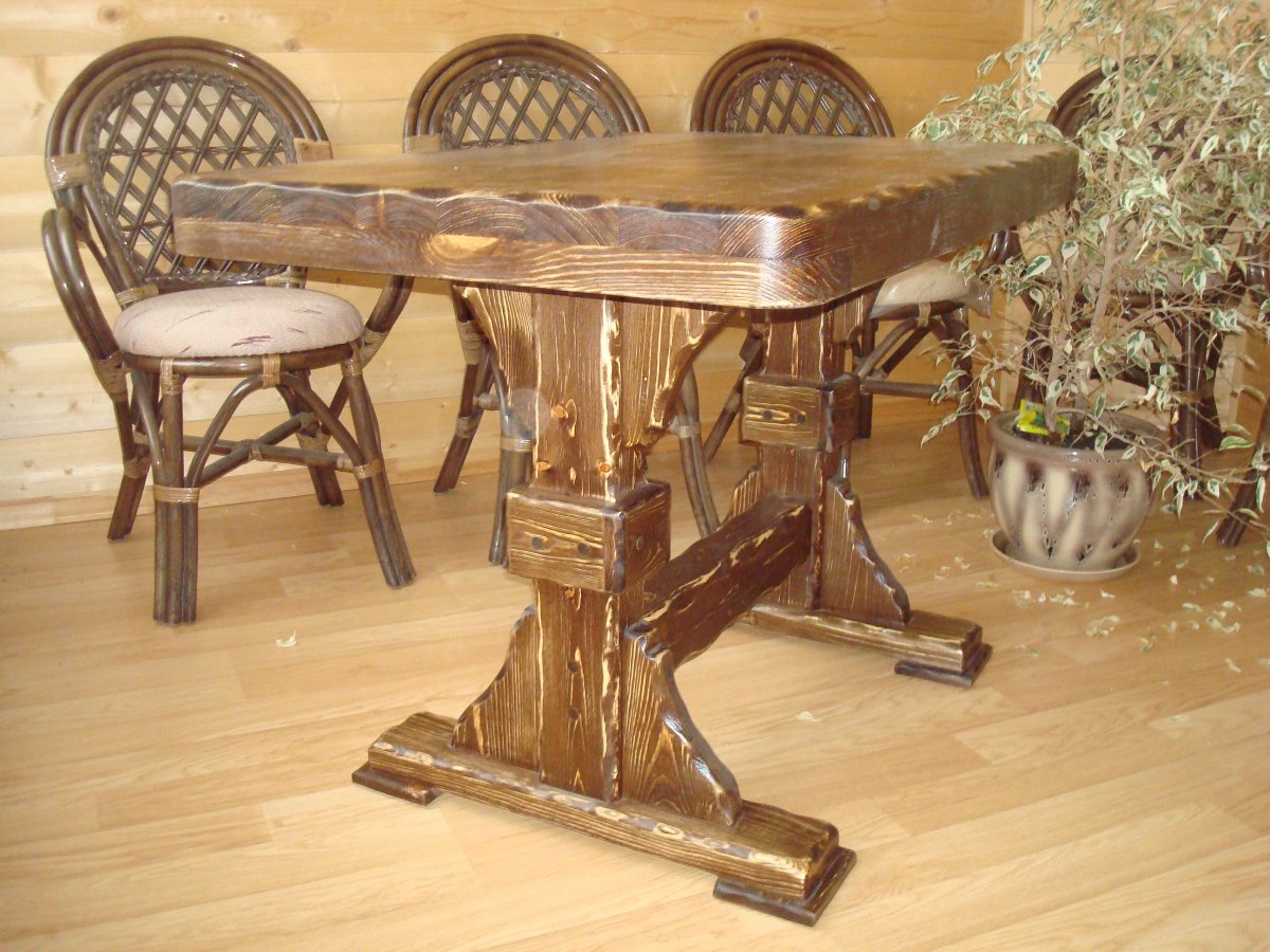 Стол в беседку из дерева