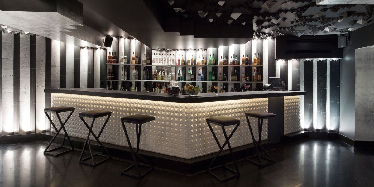 Интерьер бара