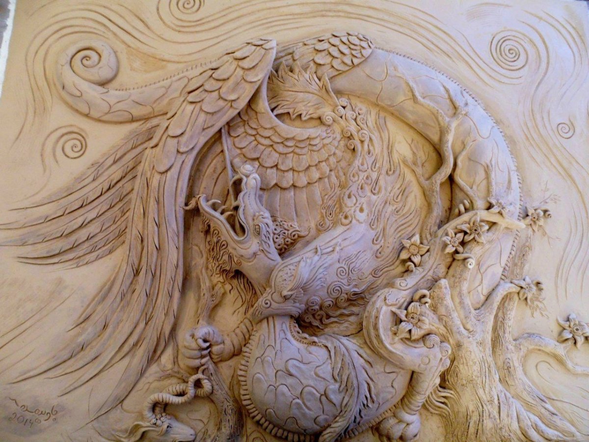 Ева Гизельберт барельеф