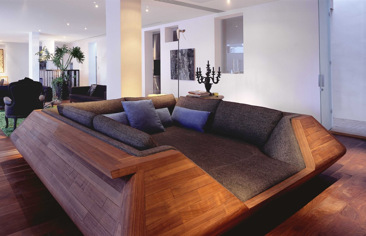 Подиум с выдвижным диваном