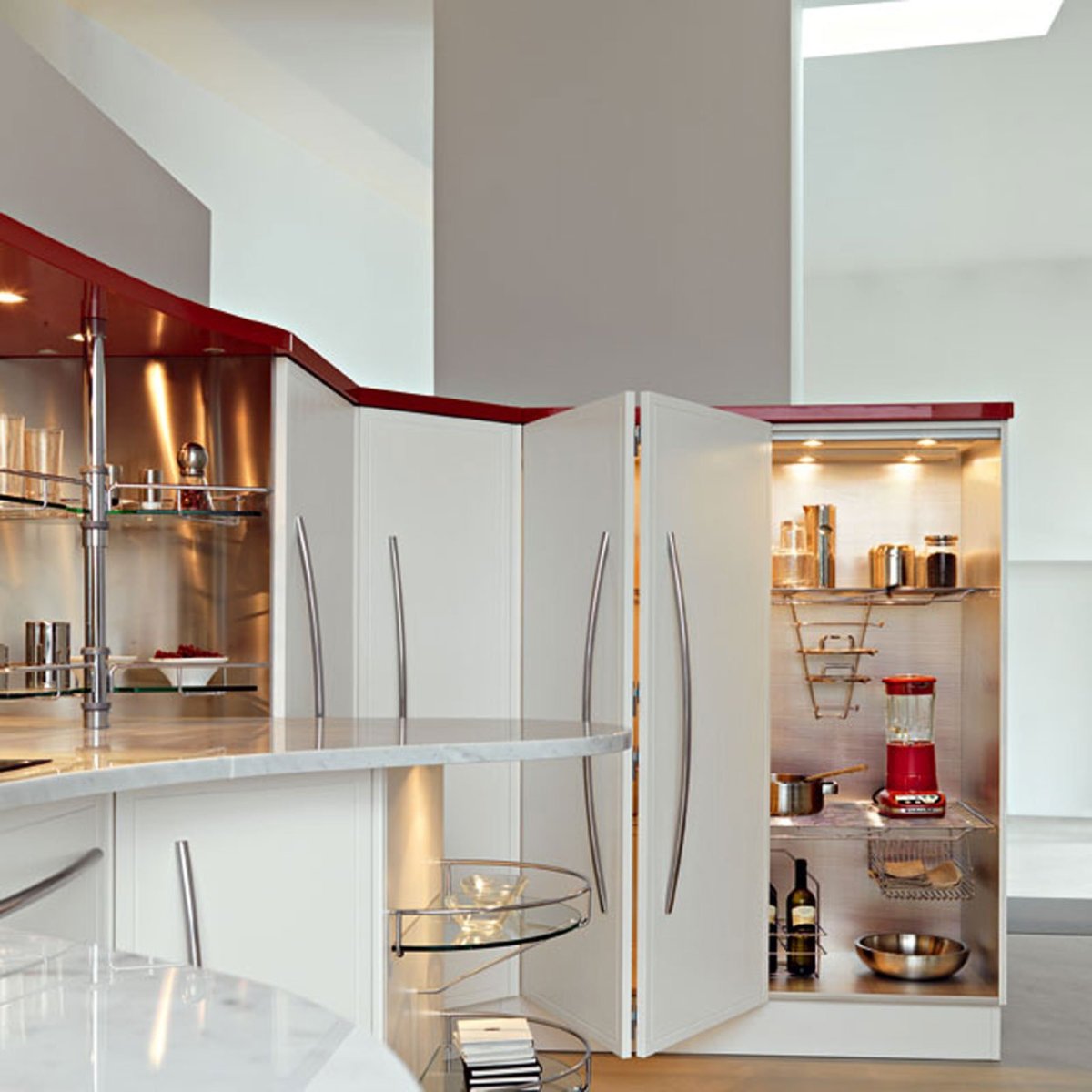 Кухни с барной стойкой